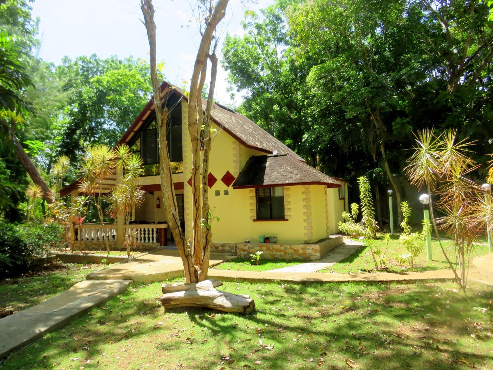 Alonaland Resort 邦劳 外观 照片