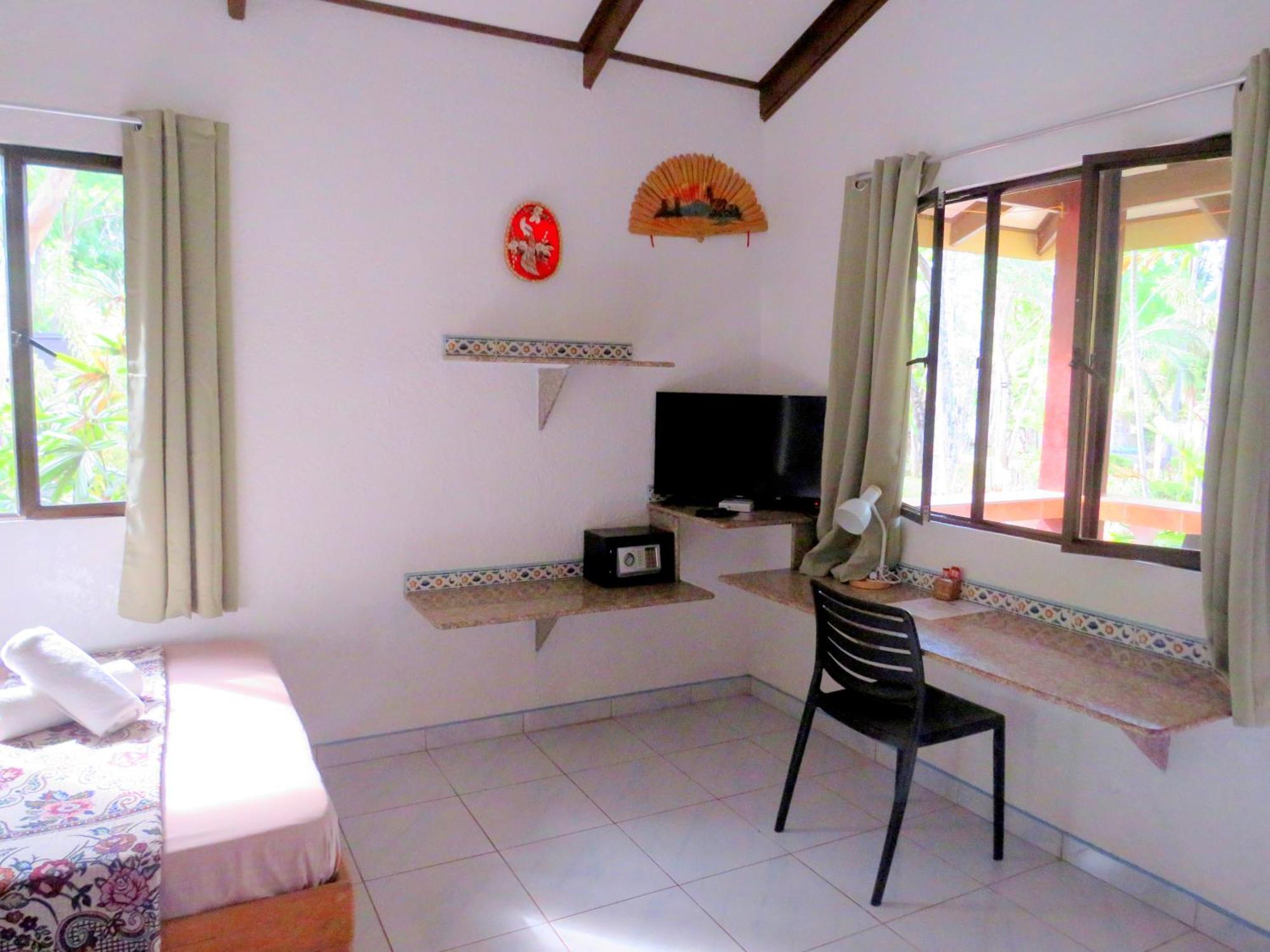 Alonaland Resort 邦劳 外观 照片