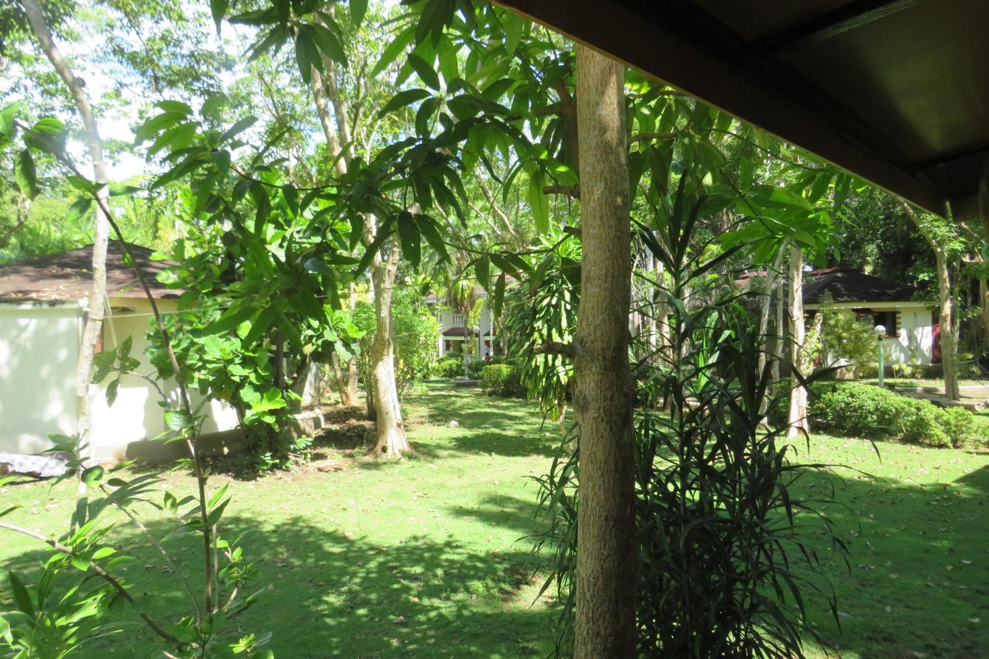 Alonaland Resort 邦劳 外观 照片